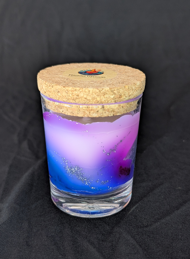 Bougie Jardin Secret — Iris, lavande, vanille, patchouli, édition Gloria Olarte